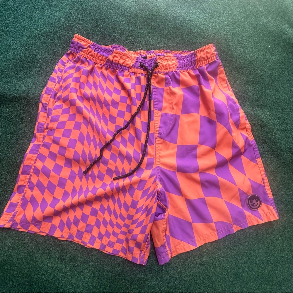 Neff Purple & Orange Checkered Shorts (Men’s Size L)